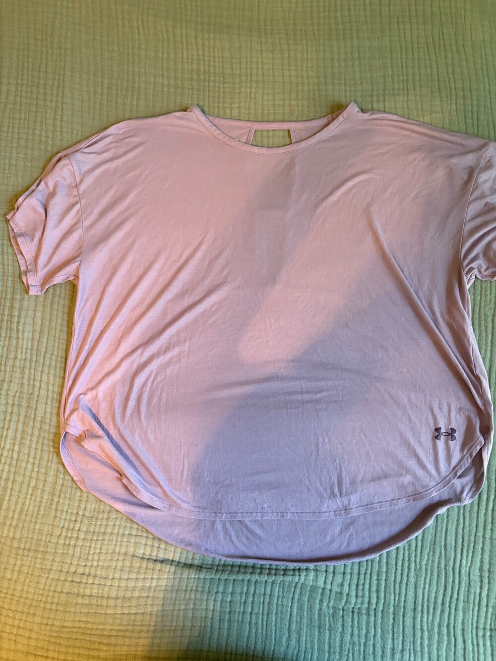 Under Armour HeatGear Women's Loose Fit XL Pink Shirt